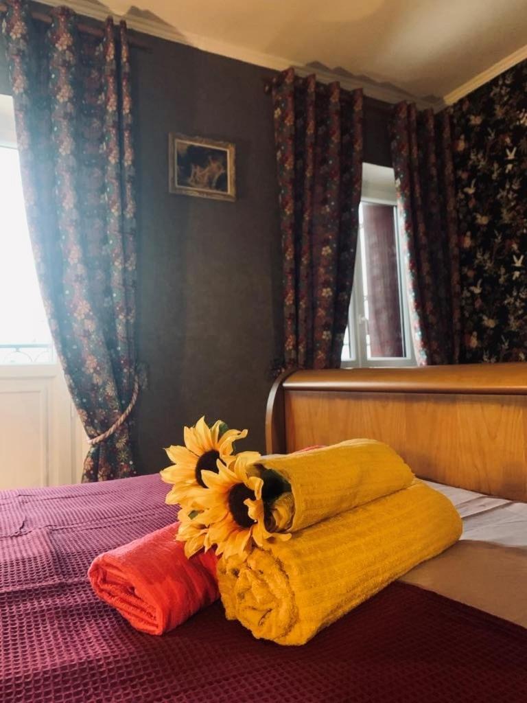La Babayaga Bed and Breakfast Capestang Exteriör bild